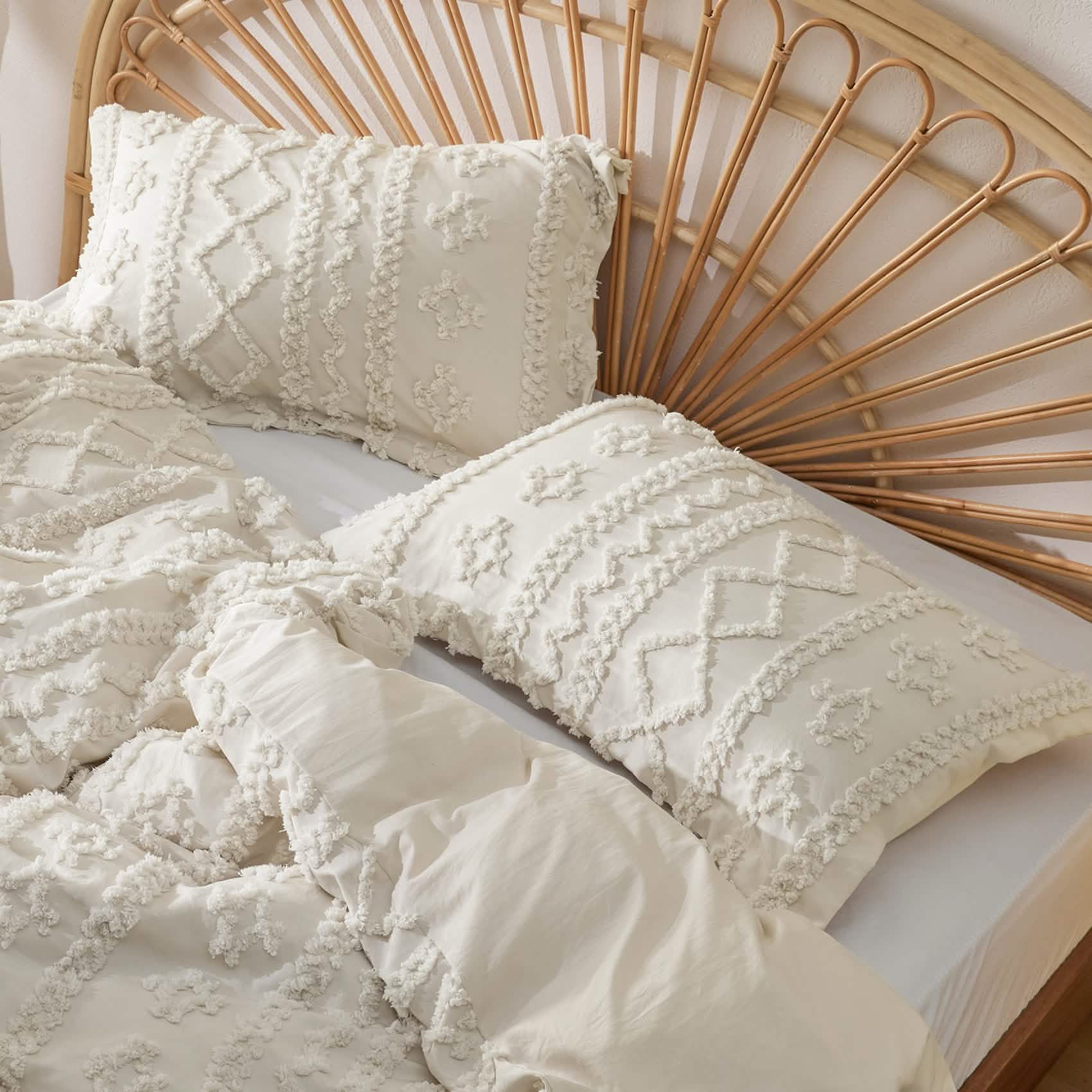 Deluxe Comforter Set